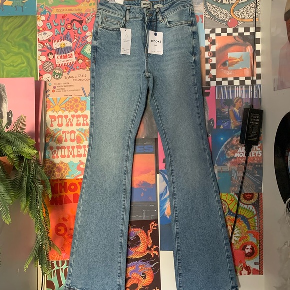 New Look Low Rise Flare Jeans 